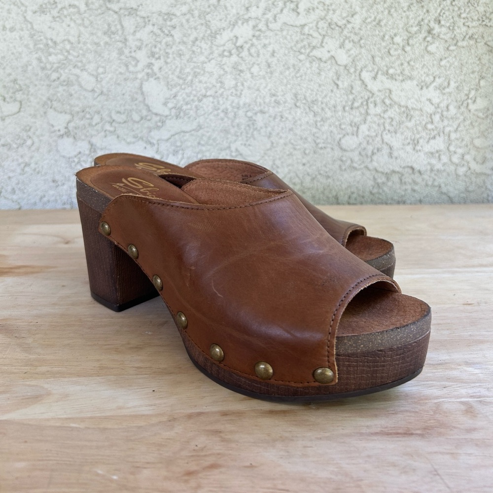 Women's Brown Leather Mules